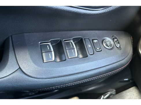 Certified 2023 Honda HR-V Sport image 12