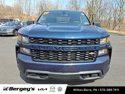 Used 2020 Chevrolet Silverado 1500 Custom image 2