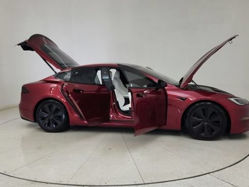 Used 2024 Tesla Model S Plaid AWD/4WD image 20