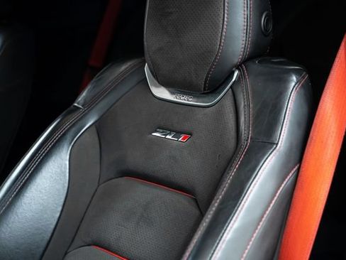 Used 2018 Chevrolet Camaro ZL1 RWD image 20