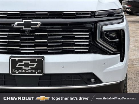 New 2026 Chevrolet Suburban High Country image 8