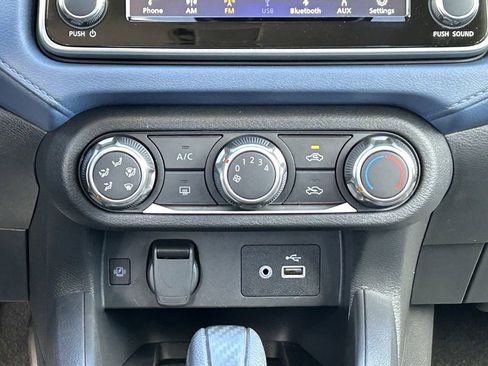 Used 2025 Nissan Versa SV w/ Trunk Package image 15