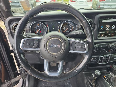 Used 2021 Jeep Gladiator Overland image 20