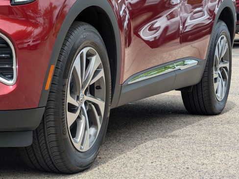 Used 2022 Buick Envision Essence w/ Safety Package AWD/4WD image 5