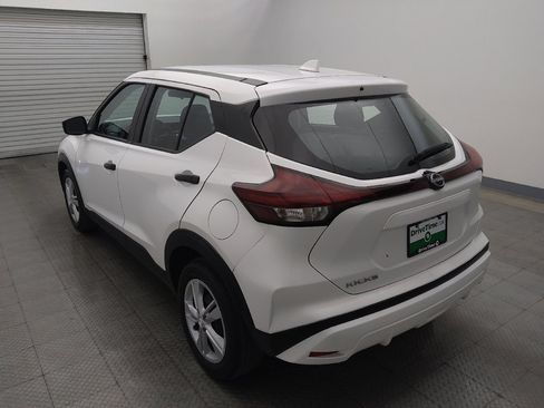 Used 2024 Nissan Kicks S FWD image 5