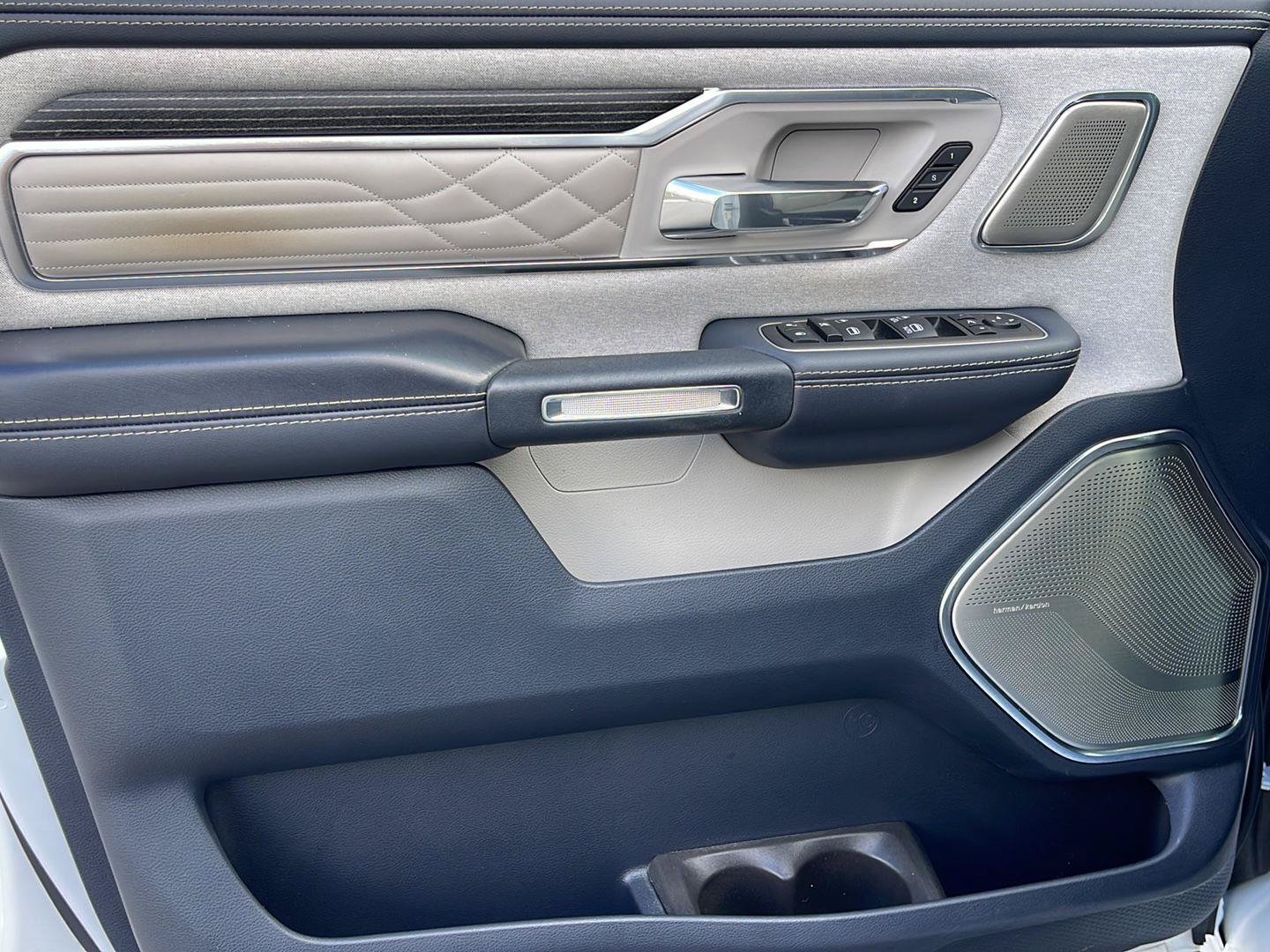 Used 2024 RAM 1500 Limited AWD/4WD image 14