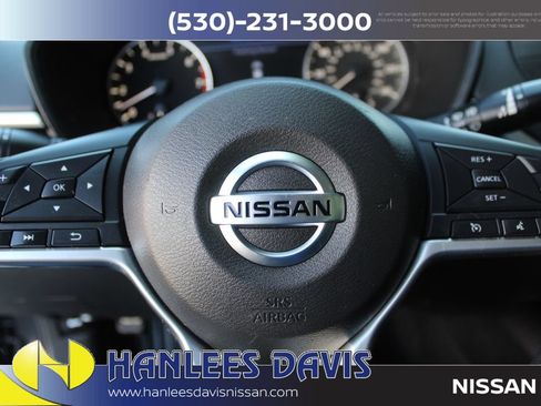 Used 2021 Nissan Altima 2.5 SV FWD image 26