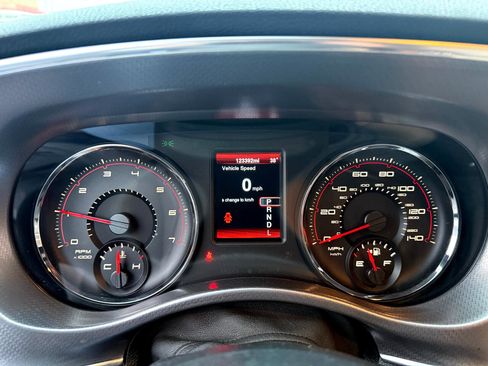 Used 2014 Dodge Charger SE image 13