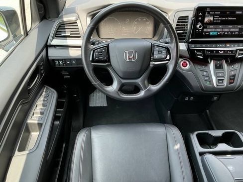 Used 2025 Honda Odyssey Sport-L image 10