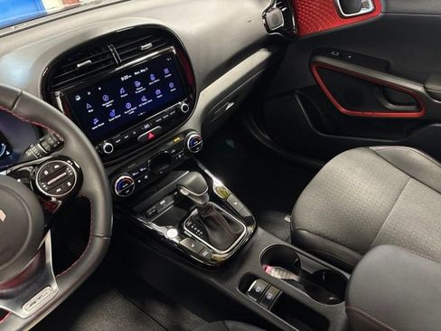 Used 2024 Kia Soul GT-Line w/ GT-Line Technology Package FWD image 23