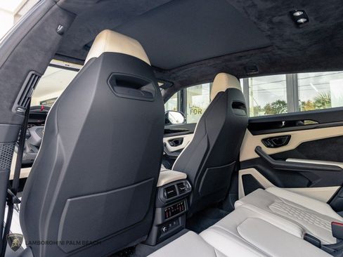 Used 2024 Lamborghini Urus S AWD/4WD image 29
