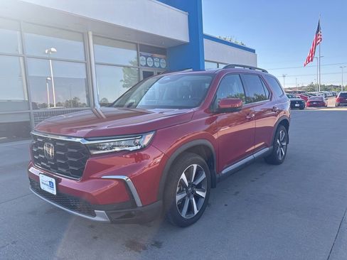 Used 2023 Honda Pilot Elite image 1