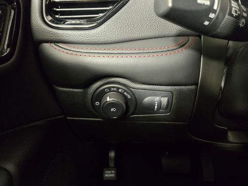 Used 2023 Dodge Durango R/T AWD/4WD image 30