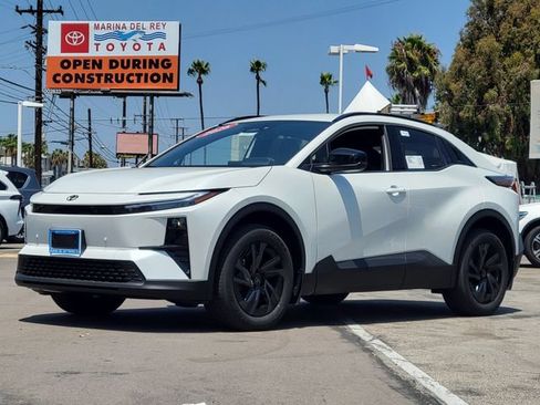 New 2026 Toyota C-HR AWD/4WD image 3
