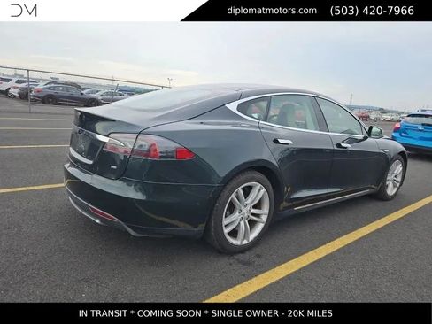 Used 2014 Tesla Model S RWD image 4