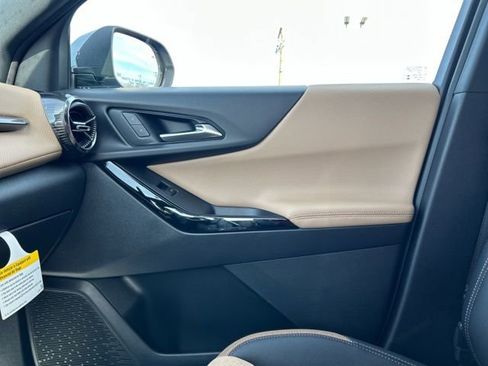 New 2026 Chevrolet Equinox ACTIV w/ Convenience Package III image 41