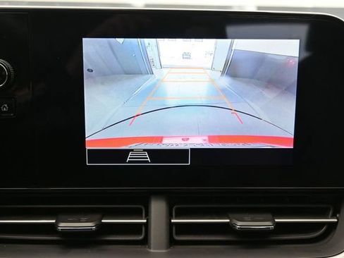 Used 2026 Chevrolet Trax RS FWD image 44