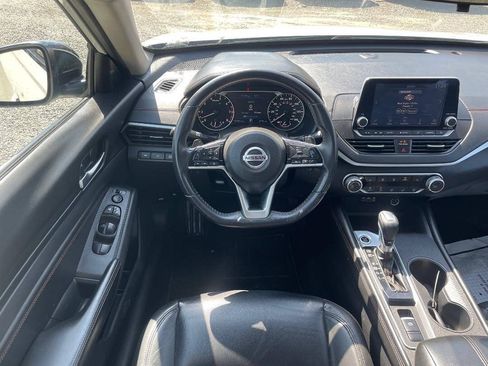 Used 2019 Nissan Altima 2.5 SR w/ SR Premium Package AWD/4WD image 14