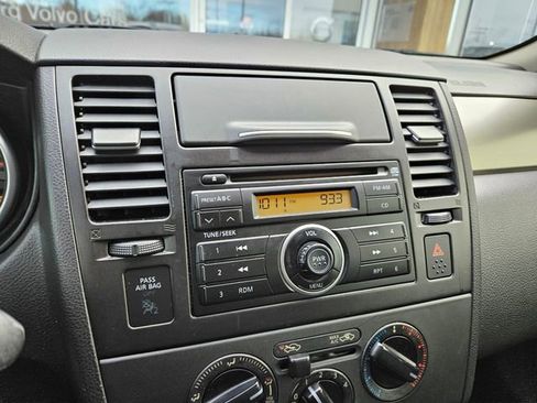 Used 2009 Nissan Versa 1.8 S w/ PWR Pkg image 19