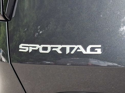 Used 2024 Kia Sportage EX AWD/4WD image 32
