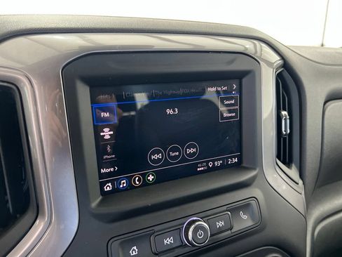 Used 2022 Chevrolet Silverado 1500 Custom RWD image 13