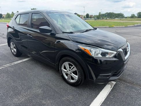 Used 2020 Nissan Kicks S FWD image 6