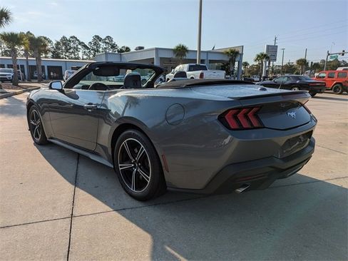 Used 2024 Ford Mustang Premium image 5