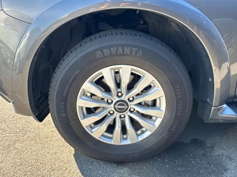 Certified 2024 Nissan Armada SV image 4