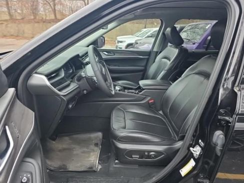 Used 2023 Jeep Grand Cherokee 4xe w/ Luxury Tech Group II image 4