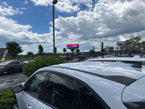 Used 2025 Ford Escape Active AWD/4WD image 5