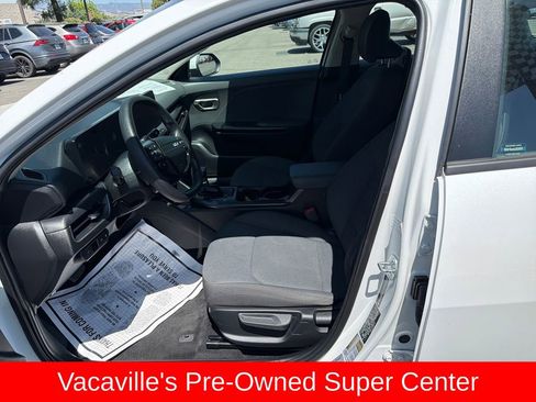 Used 2025 Kia K4 FWD image 9