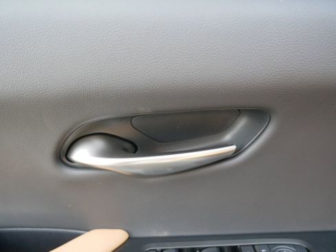 New 2026 Lexus UX 300h AWD image 16