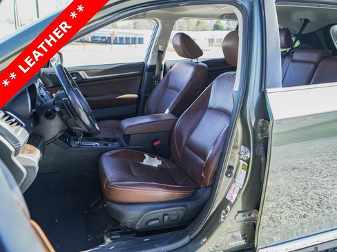 Used 2019 Subaru Outback 2.5i Touring image 7