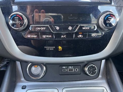 Used 2020 Nissan Murano SV AWD/4WD image 13