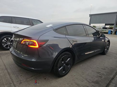 Used 2023 Tesla Model 3 Standard Range RWD image 4