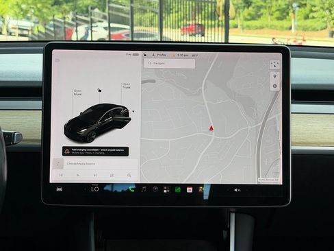 Used 2018 Tesla Model 3 Long Range RWD image 46
