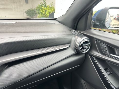 Used 2025 Chevrolet Equinox LT image 35