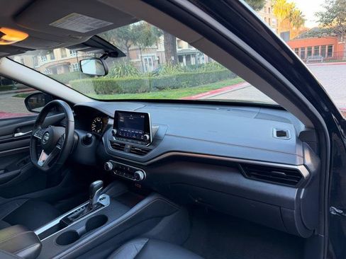 Used 2021 Nissan Altima 2.5 SR FWD image 56