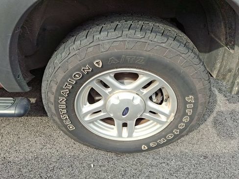 Used 2003 Ford Explorer XLS AWD/4WD image 9