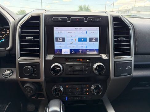 Used 2020 Ford F150 Lariat w/ Equipment Group 502A Luxury AWD/4WD image 15
