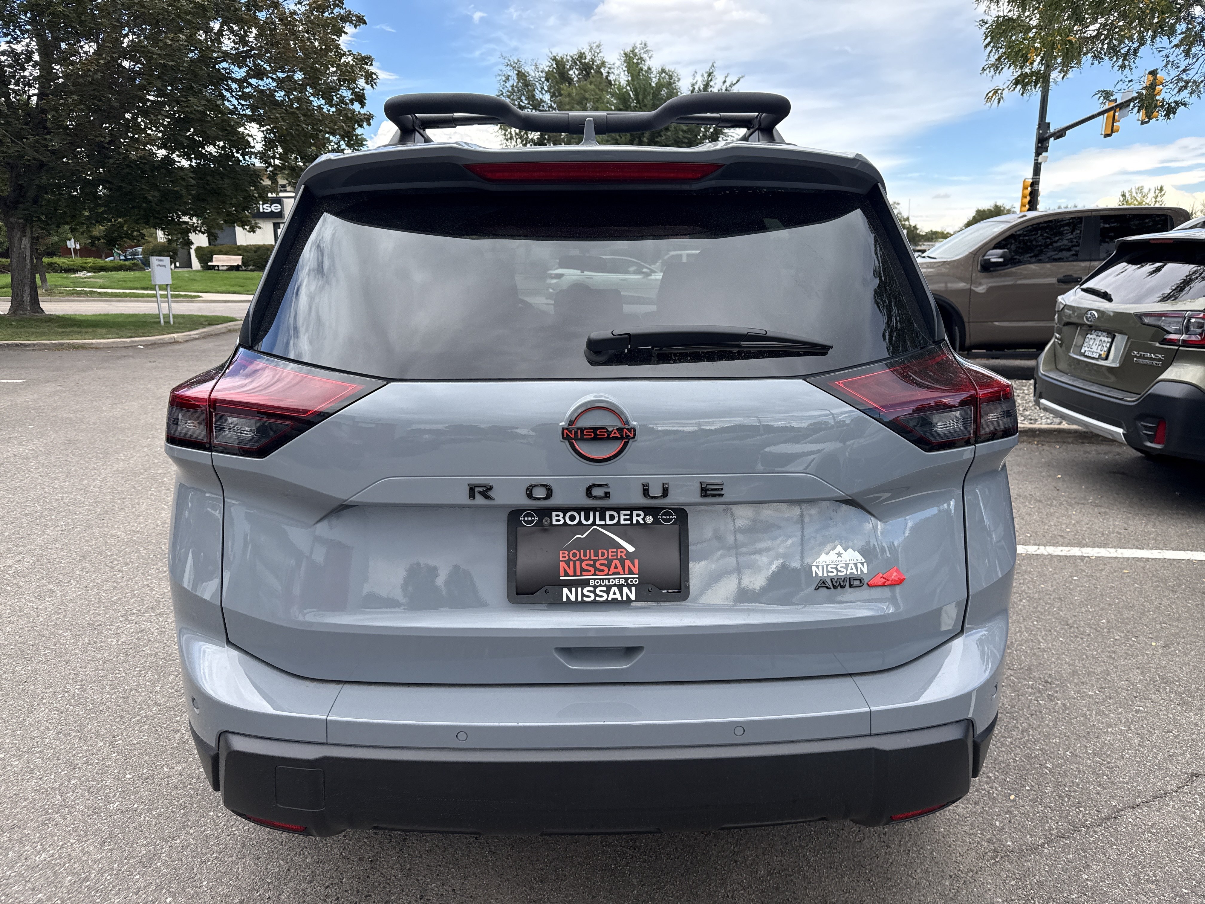 Certified 2025 Nissan Rogue SV AWD/4WD image 6