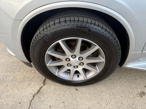 Used 2015 Buick Enclave Leather image 13