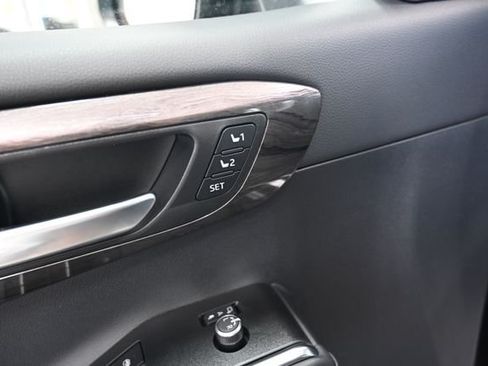 New 2026 Toyota Highlander Platinum AWD/4WD image 32