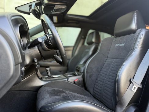 Used 2022 Dodge Charger Scat Pack w/ Daytona Edition Group RWD image 11