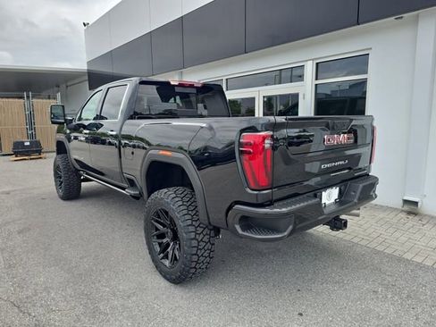 New 2026 GMC Sierra 2500 Denali w/ Denali Reserve Package AWD/4WD image 5