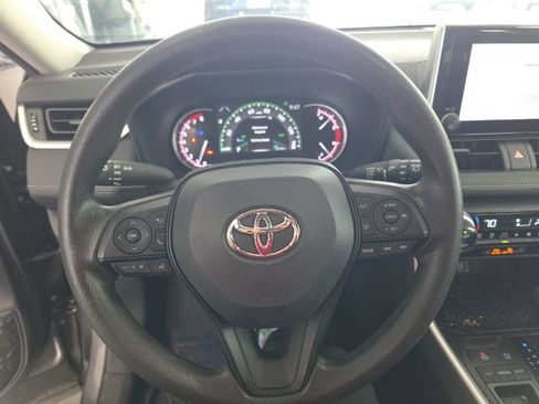 Used 2023 Toyota RAV4 XLE w/ Convenience Package FWD image 12
