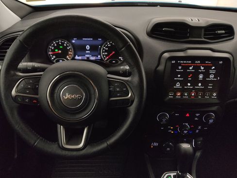 Used 2022 Jeep Renegade Latitude w/ Convenience Group AWD/4WD image 22