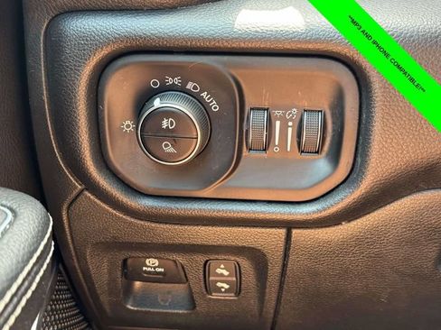 Used 2023 RAM 1500 Laramie AWD/4WD image 11
