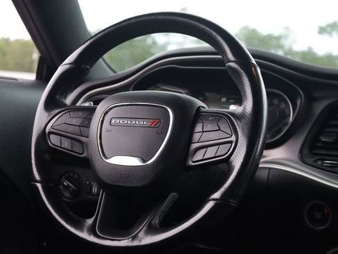 Used 2021 Dodge Challenger R/T Scat Pack RWD image 9