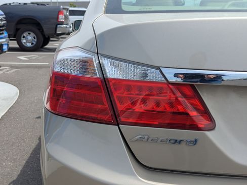 Used 2014 Honda Accord EX-L image 42